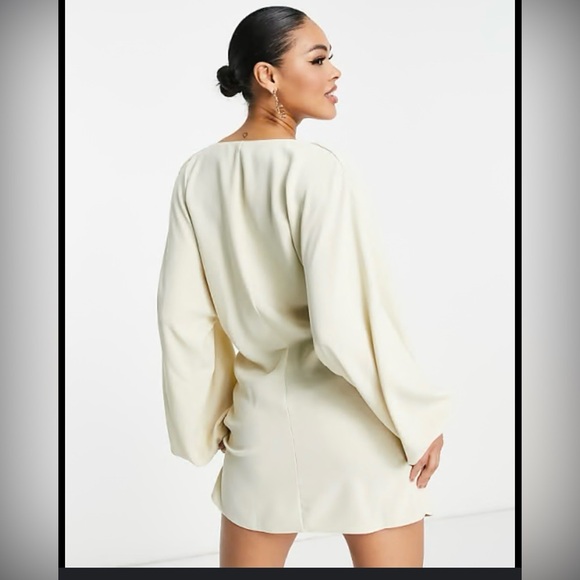 Aria Cove Stunning Mini Wrap Dress Size 6 UK - Picture 3 of 9